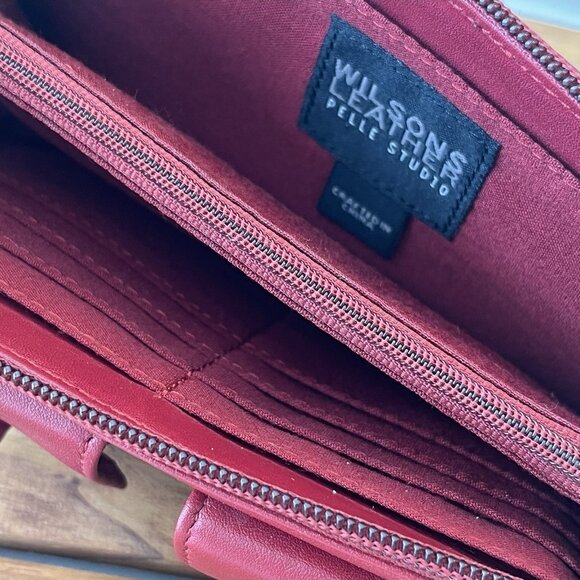Wilson's Leather Pelle Studio Red Wristlet Wallet Credit Card Holiday Christmas - Picture 15 of 16